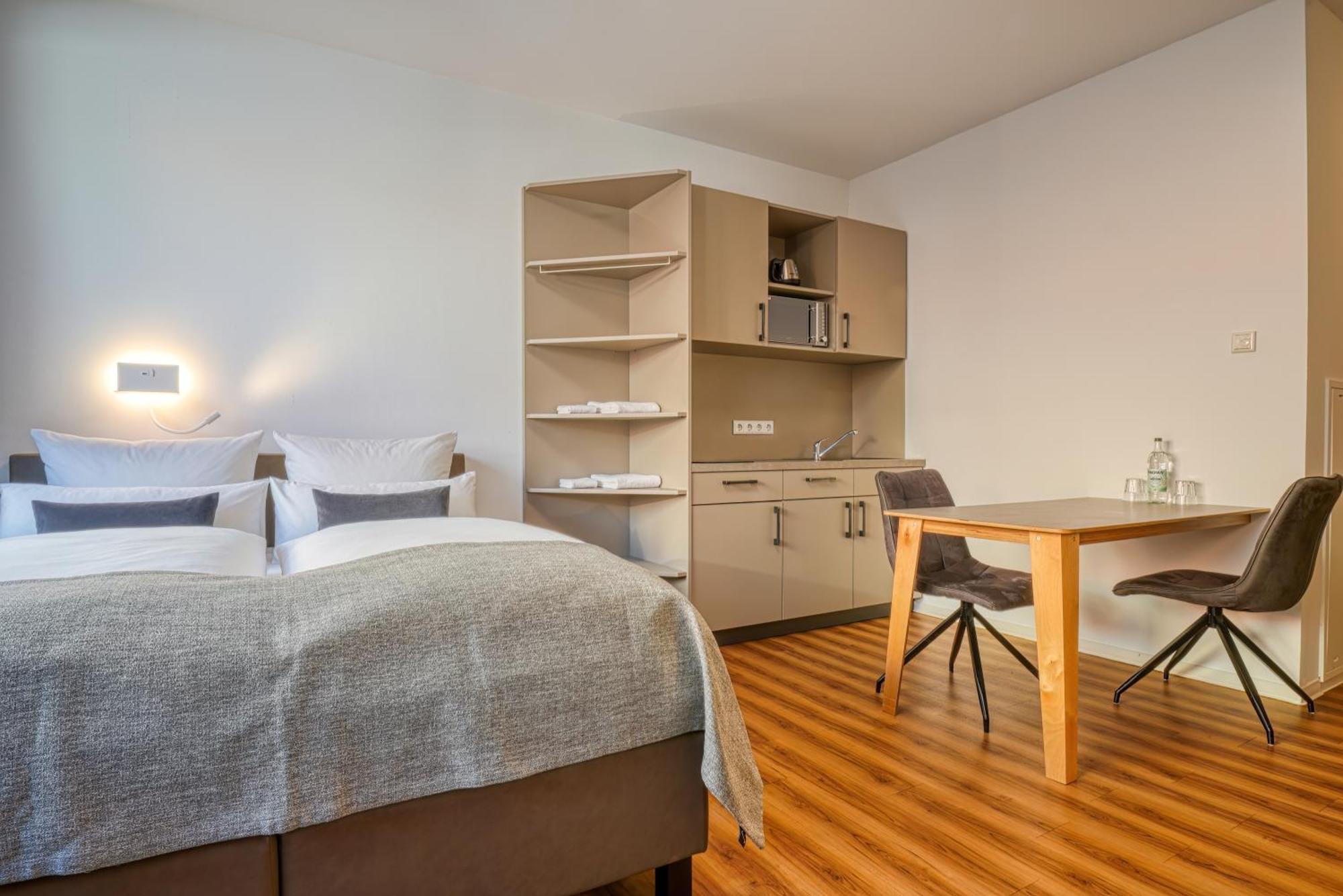 Nicetostay Aparthotel BRE
