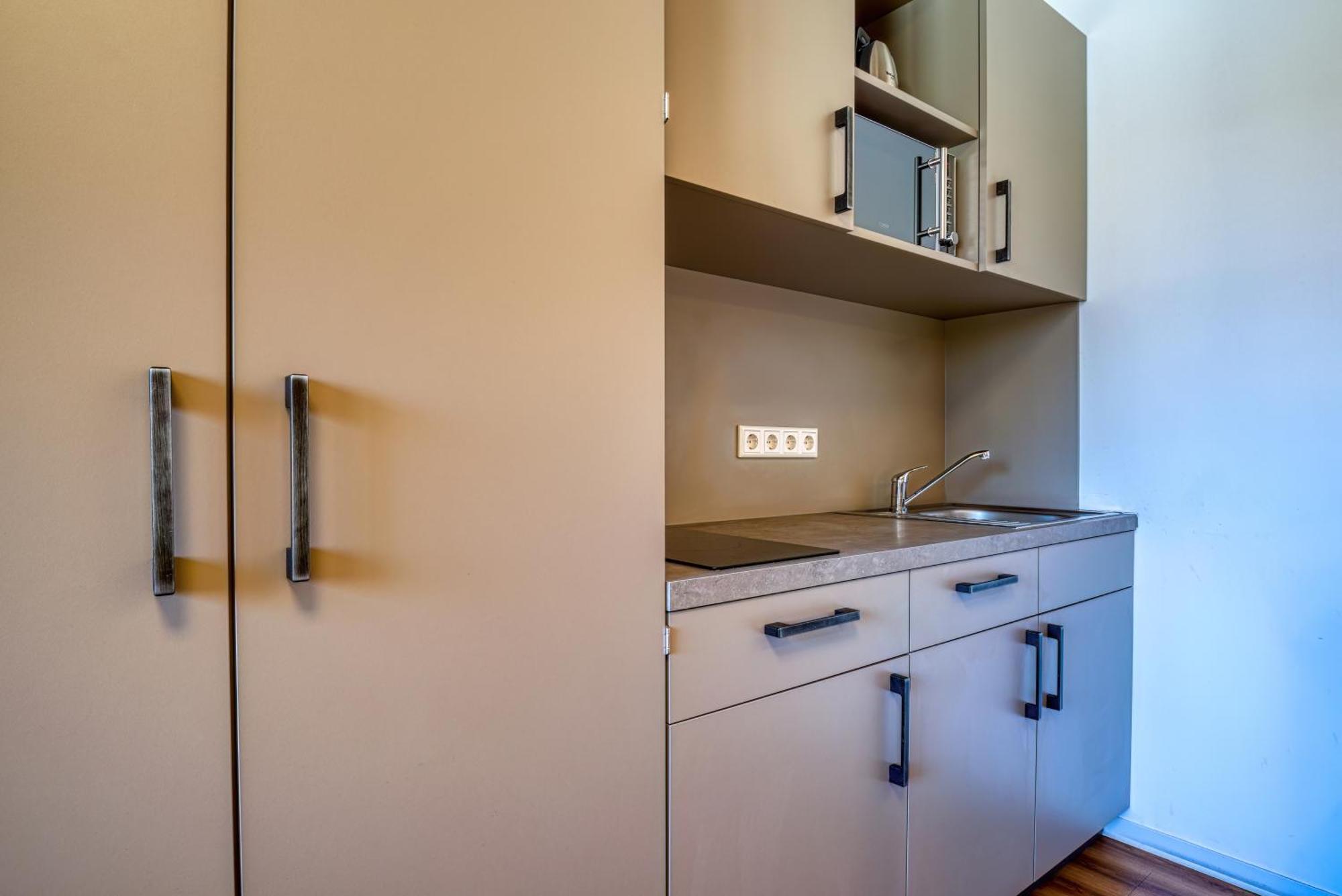 Nicetostay Aparthotel BRE
