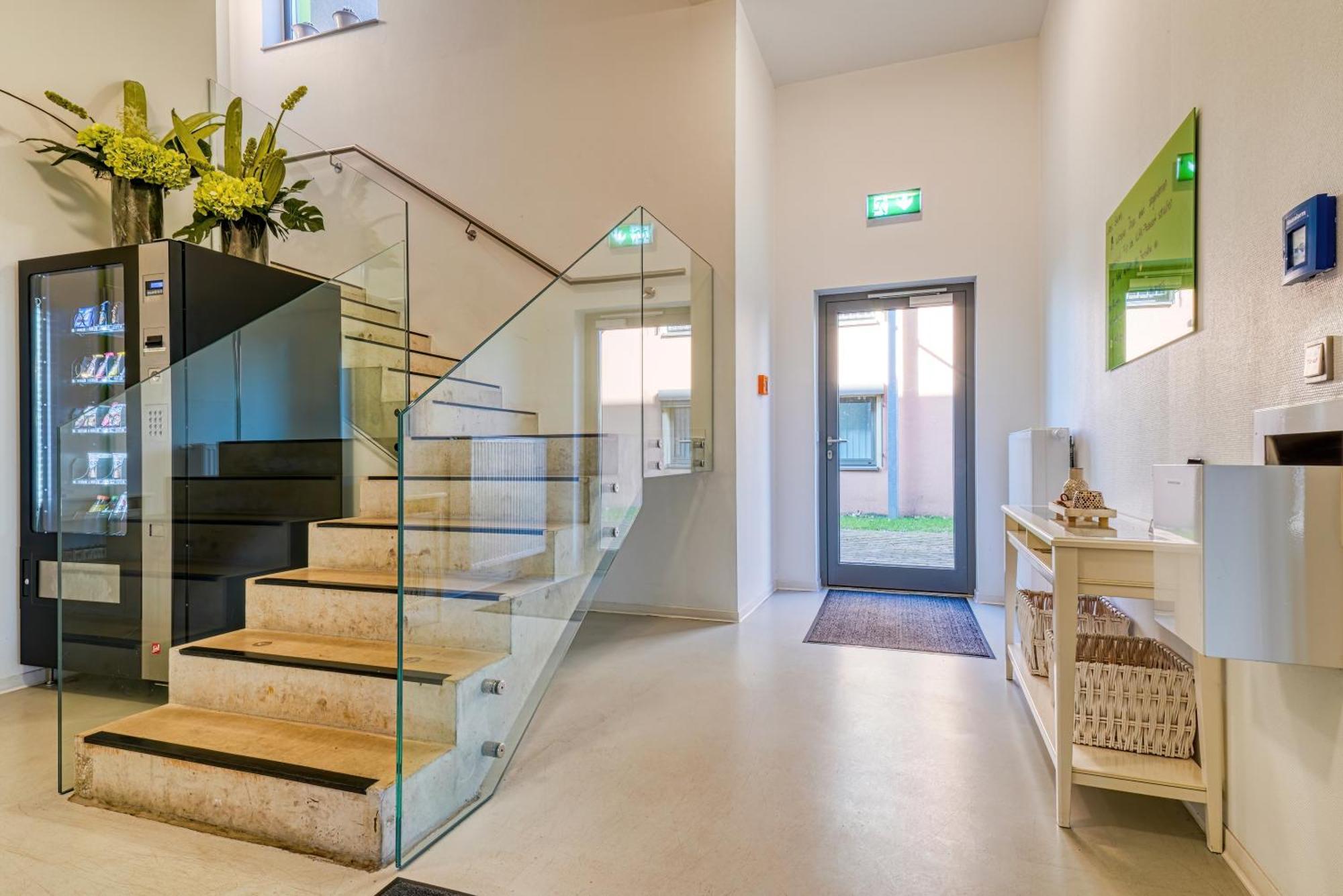 Nicetostay Aparthotel