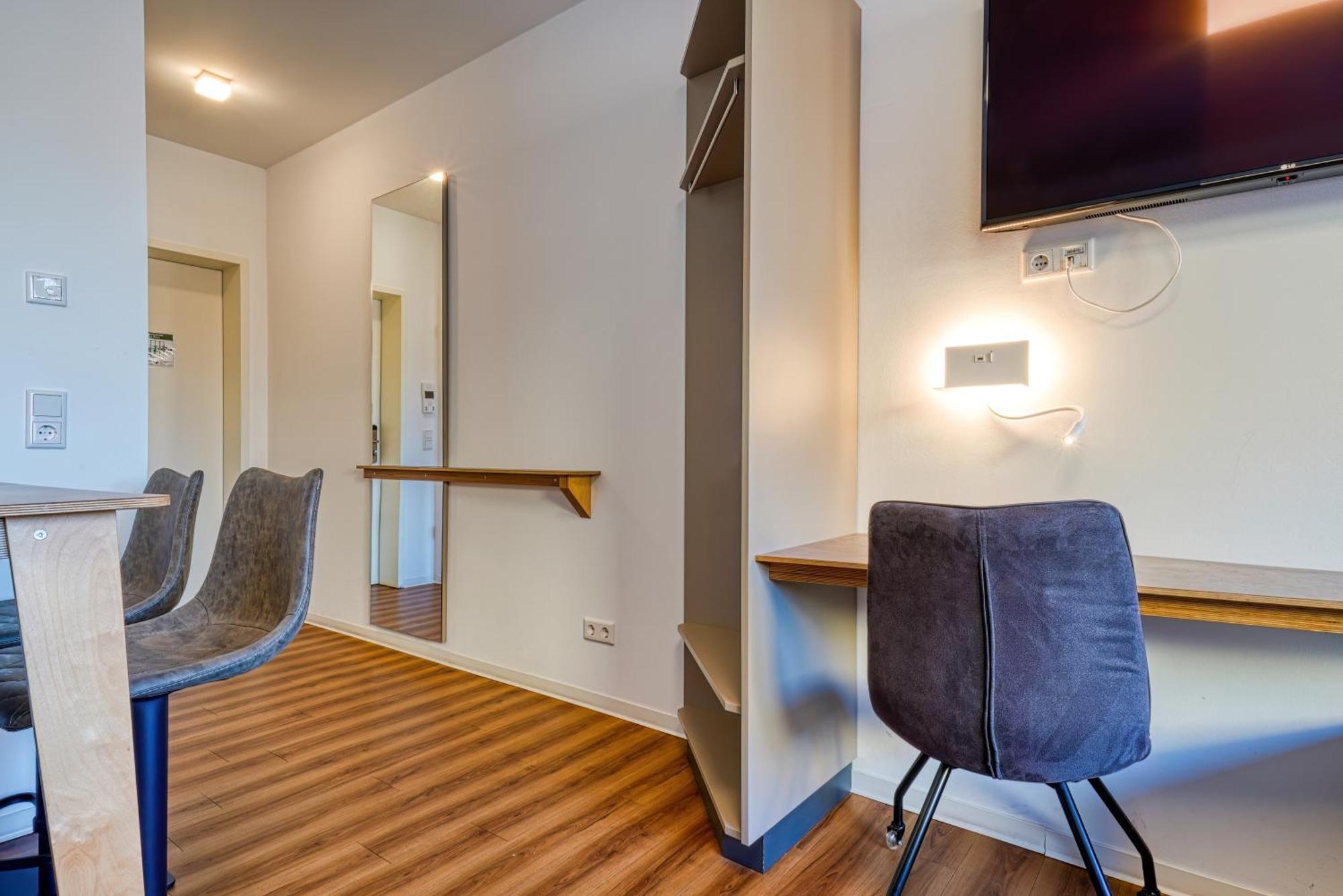 Nicetostay Aparthotel BRE