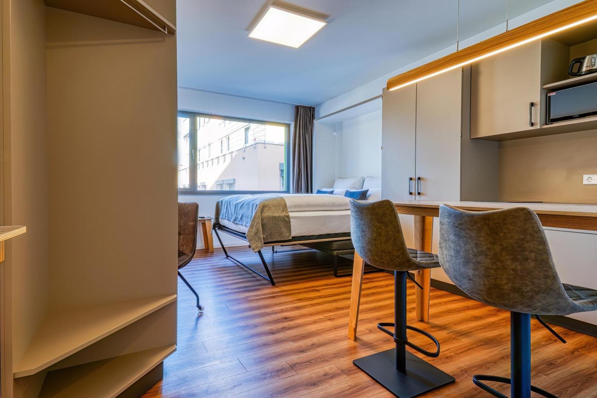 Nicetostay Aparthotel BRE